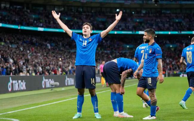 الدوري الألماني يختتم موسمه بحضور مثير وتتويج تاريخي لبايرن ميونيخ