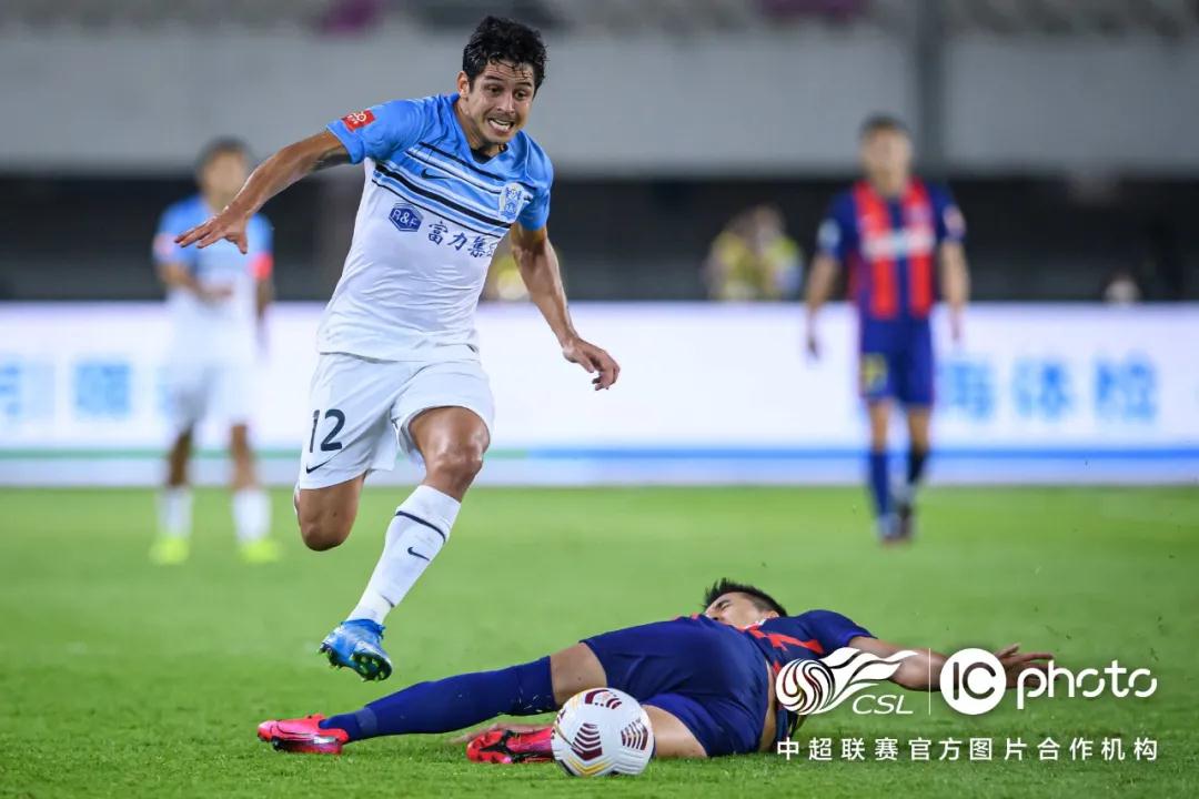 الاتحاد الهولندي يلغي الموسم الكروي دون تتويج بطل بسبب كورونا